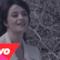 Carmen Consoli nel video Sintonia imperfetta omaggia Monica Vitti