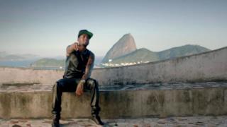 Aloe Blacc & David Correy - The World Is Ours (video ufficiale, testo e traduzione)