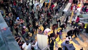 Lady Gaga: per il flash mob in Indonesia si è commossa [VIDEO]