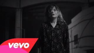 The Dead Weather - I Feel Love (Every Million Miles) (Video ufficiale e testo)