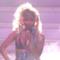 Nicki Minaj ad American Idol canta Starships live