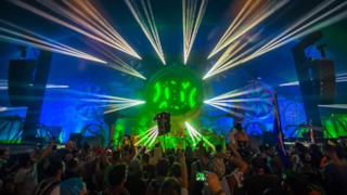 TomorrowWorld 2015 | Bakermat