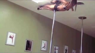 Nicole Williams: la ballerina di Rihanna per Pour It Up [VIDEO]