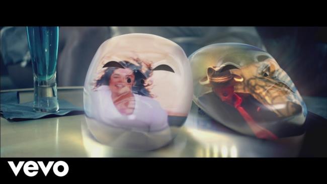 Michael Jackson - Behind the Mask (Video ufficiale e testo)