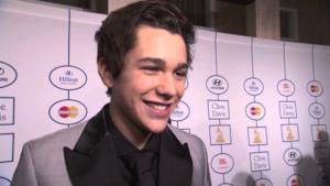 Austin Mahone intervistato ai Grammy Awards 2014