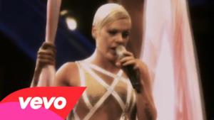 P!nk - Glitter In the Air (Video ufficiale e testo)