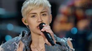 Miley Cyrus - Wrecking Ball (Live MTV Unplugged)