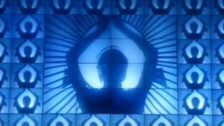 Whitney Houston - Queen of the Night (Video ufficiale)