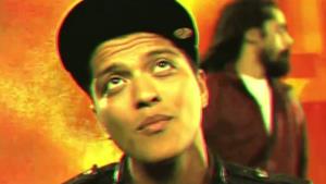 Bruno Mars - Liquor Store Blues (feat. Damian Marley) (Video ufficiale e testo)