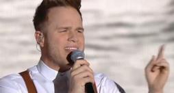 X Factor 7: Olly Murs canta Hand On Earth nella sesta puntata