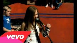 Avril Lavigne - Complicated (Video ufficiale e testo)