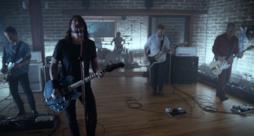 Foo Fighters - Something From Nothing (Video Lyrics ufficiale e testo)