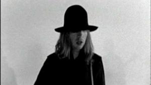 Beck - Orphans (Video ufficiale e testo)