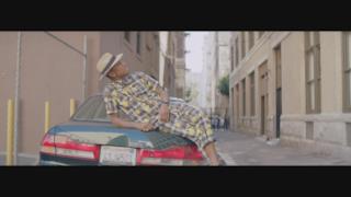 Pharrell Williams - Happy (Video ufficiale, testo e traduzione)