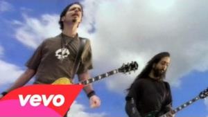 Soundgarden - Black hole sun (Video ufficiale e testo)