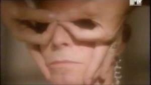 David Bowie - Hallo Spaceboy (Video ufficiale e testo)