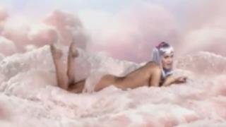 Katy Perry feat. Snoop Dogg - California Gurls (video ufficiale)