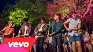 One Direction - Live While We're Young (Video ufficiale e testo)