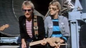 The Police - Walking On The Moon (Video ufficiale e testo)