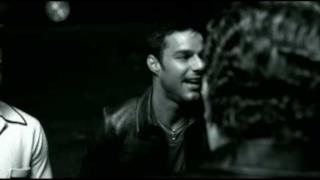 Ricky Martin - Loaded (Video ufficiale e testo)