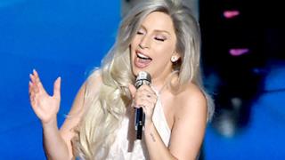 Oscar 2015, l'omaggio di Lady Gaga al film Tutti Insieme Appassionatamente (video)