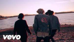 Beach Weather - New Skin (Video ufficiale e testo)