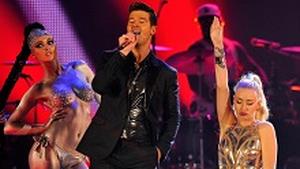 Robin Thicke e Iggy Azalea agli MTV EMA 2013