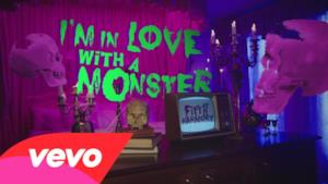 Fifth Harmony - I'm In Love With a Monster (from Hotel Transylvania 2) (Video ufficiale e testo)