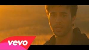 Enrique Iglesias - Away (Video ufficiale e testo)