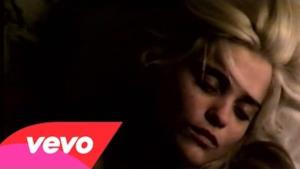 Sky Ferreira - Lost In My Bedroom (Video ufficiale e testo)