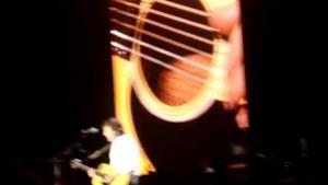 ► Paul McCartney - Blackbird (Bologna 2011)