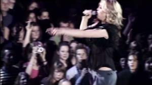 Anouk - Searching (Live) (Video ufficiale e testo)