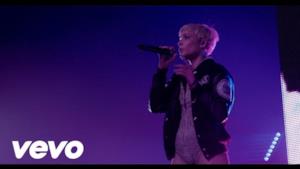 Halsey - Colors (Video ufficiale e testo)