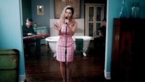 Marina and The Diamonds - Homewrecker (Video ufficiale e testo)