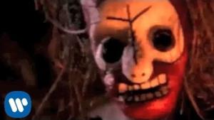 Sepultura - Roots Bloody Roots (Video ufficiale e testo)