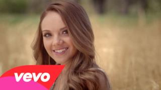 Danielle Bradbery - Young In America (Video ufficiale e testo)