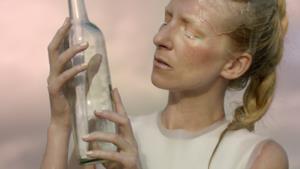 iamamiwhoami - tap your glass (Video ufficiale e testo)