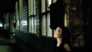 Laura Pausini - Come se non fosse stato mai amore (Video ufficiale e testo)