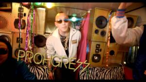 Far East Movement - Live My Life [Video ufficiale+testo]